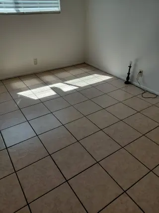 Se renta cuarto En Montclair