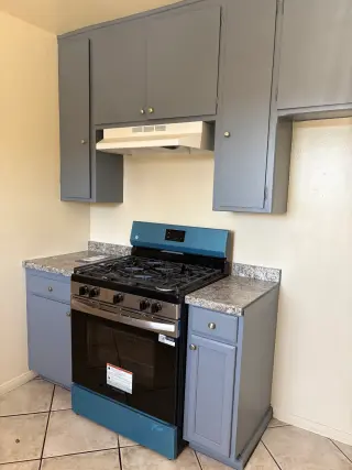 Two-Bedroom Apartment for Rent – Hawthorne, CA
