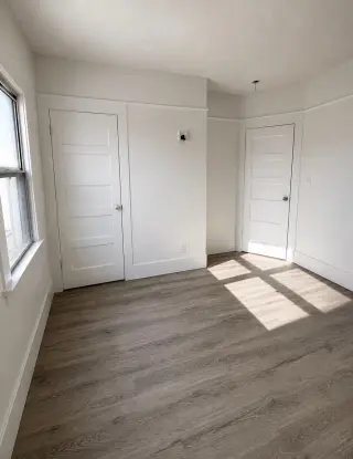 Large, 1 bedroom unit, balcony