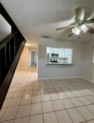 2433 SW 11th St, Miami, FL 33135