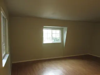 Depto remodelado. Techos altos. Pisos madera. Estacionamiento Buena Park CA