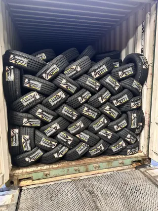 Trabajo de bodega y desgargar