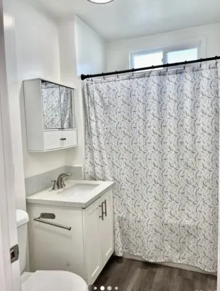 2 habitaciones y  2 baño,