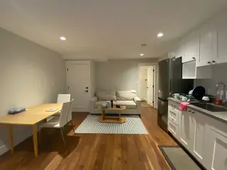 Spacious 2-Bedroom Apartment for Rent