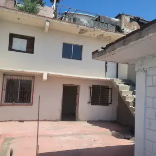 SE VENDE CASA