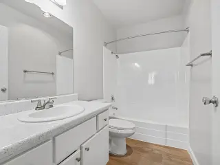 2 Bed Apt in Garden Grove