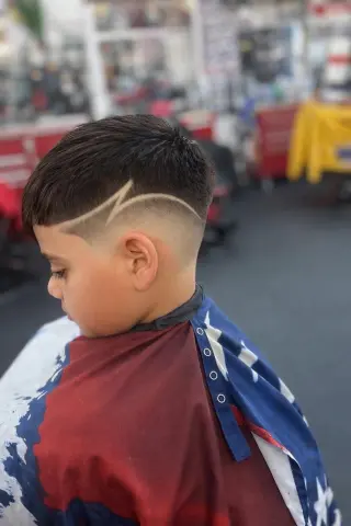 Barbero peluquero  disponible