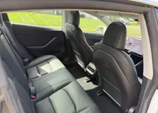 2019 Tesla Model 3 • Long Range Sedan 4D