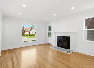 Clean Home in Convenient Location