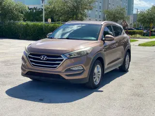 2017 Hyundai Tucson. 🧾 Título limpio 💲7.800 CASH