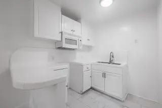 ** BONITO APARTAMENTO DE 1 RECAMARA EN AREA DE WESTLAKE/ 3RD ST**