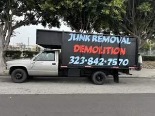 Servicios de Remoción de Chatarra y Demolición