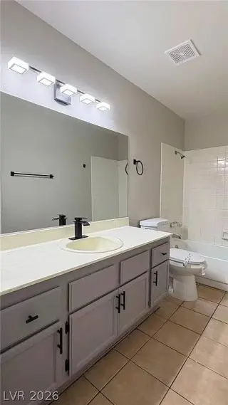 3 dormitorios y 2.5 baños