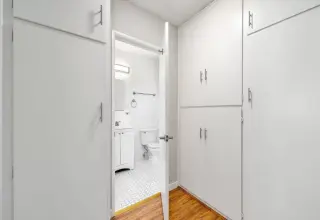 Luminoso depto 1 rec en Maywood CA con closet grande