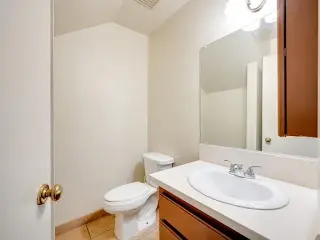 Apartamento 1‑hab 1‑baño, parqueadero y amenidades en MONROVIA CA