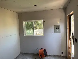 Hernández high desert remodeling