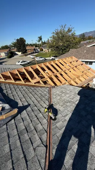 CONSTRUCCIONES NUEVAS Y REMODELACIONES