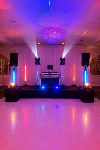 DJ CON PANTALLAS LED Y LUCES PARA XV AÑOS Y BODAS - LOS ANGELES Y ALREDEDORES
