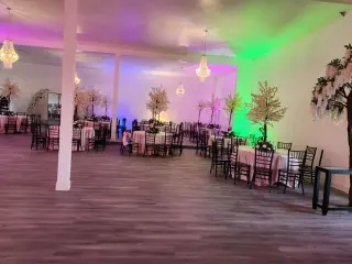 Espacio Elegante para Bodas y Fiestas