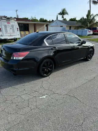 🚘 2009 Honda Accord – $2,400 CASH ¡Título Limpio! 🔧