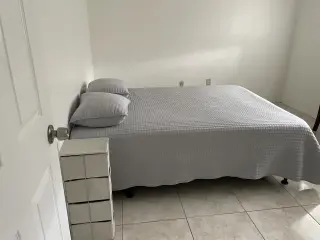 Renta habitacion / baño