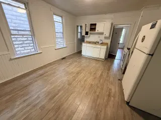 3 Beds 1 Bath Apartment (Lower)