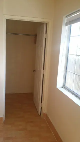 Room for rent-cuarto de renta
