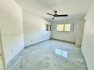 Hermoso y Moderno Apartamento para la Renta 2/2