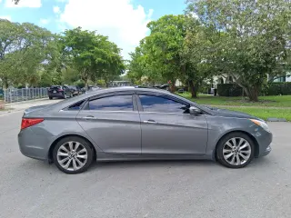 HYUNDAI SONATA 2013