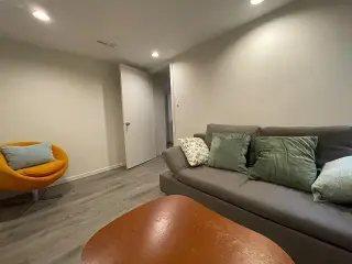 Furnished 2-bedroom, 1-bathroom