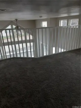 Vallejo CA ofrece un amplio apartamento de un dormitorio y un baño espacioso