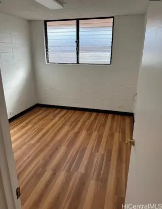 Luminoso y espacioso depto 1 rec en Tustin CA con closet vestidor