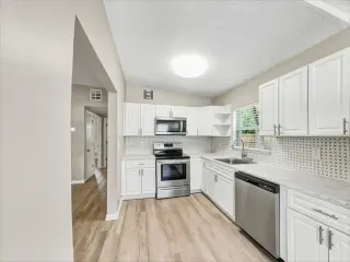 2bed Single Bath Home Available For Rent!