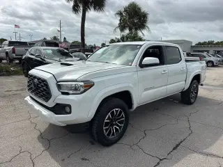 2023 Toyota Tacoma TRD Sport 💲Solo $3.000 de DOWN PAYTMENT