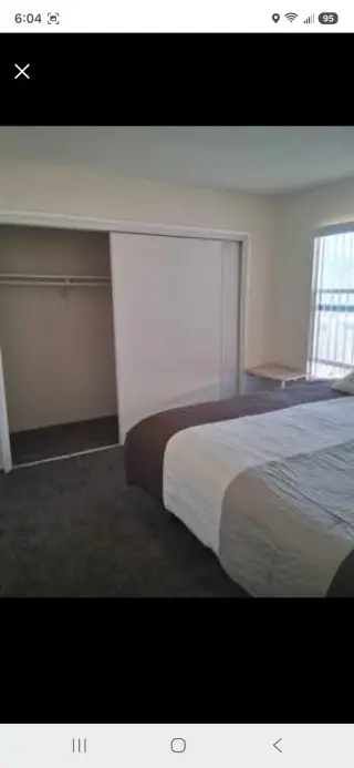 RENTO CUARTO CON BAÑO EN ONTARIO CA