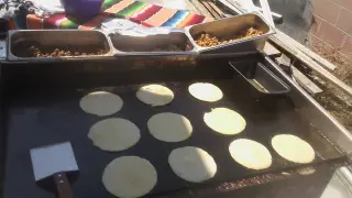 Tacos con tortillas hechas a mano