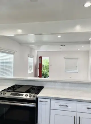 2 habitaciones y  2 baño,