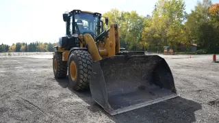 For Sale – Caterpillar 930 (1106)