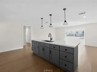 NEW SINGLE HOUSE FOR RENT !!