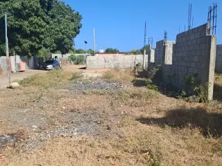 DE OPORTUNIDAD VENDO CASA  EN CONSTRUCCION