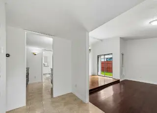 Renovation hardwood floor home
