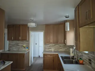 Ofresco servicio de remodelacion y mantenimiento de casa