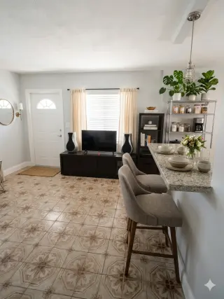 Home for sale (3 plex)