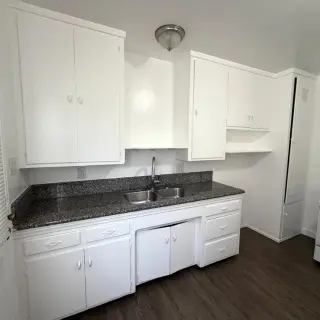 Encantador apartamento de 1 recámara y 1 baño en el vecindario de Mid City
