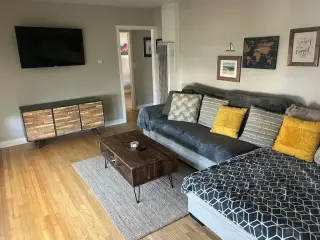 Cozy 2 Bedroom and 1 Bathroom