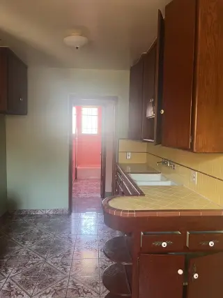 Apt 1 bedroom in Huntington Park ca
