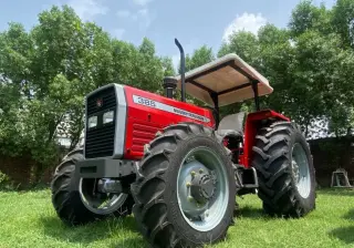 121 Tractor agrícola Massey Ferguson 390 usado en buen estado