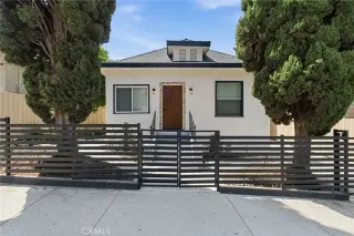 Remodeled home nestled in the heart of Chinatown near to Echo Park