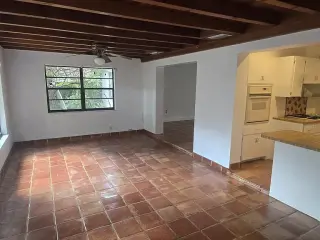 1,686 sqft ready for immediate move in.