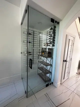 Illusion Glass & Windows